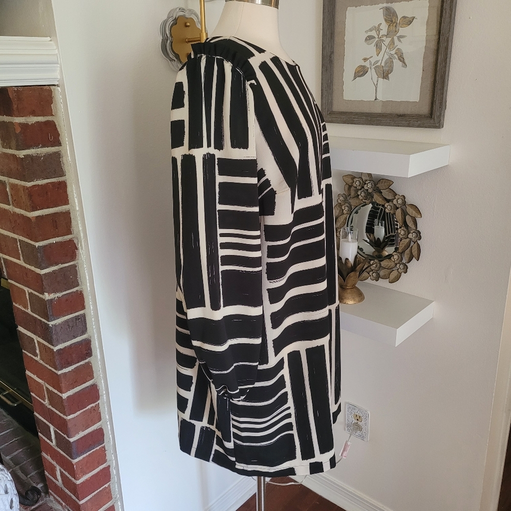 Eloquii Puff Sleeve Black and White Geometric Pattern Dress 16 - Picture 4 of 11